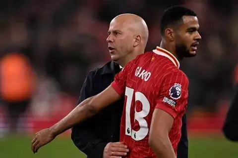 جاكبو عن مواجهة نيوكاسل: متشوقون للفوز بأول لقب هذا الموسم.. وسلوت قدم لي الكثير